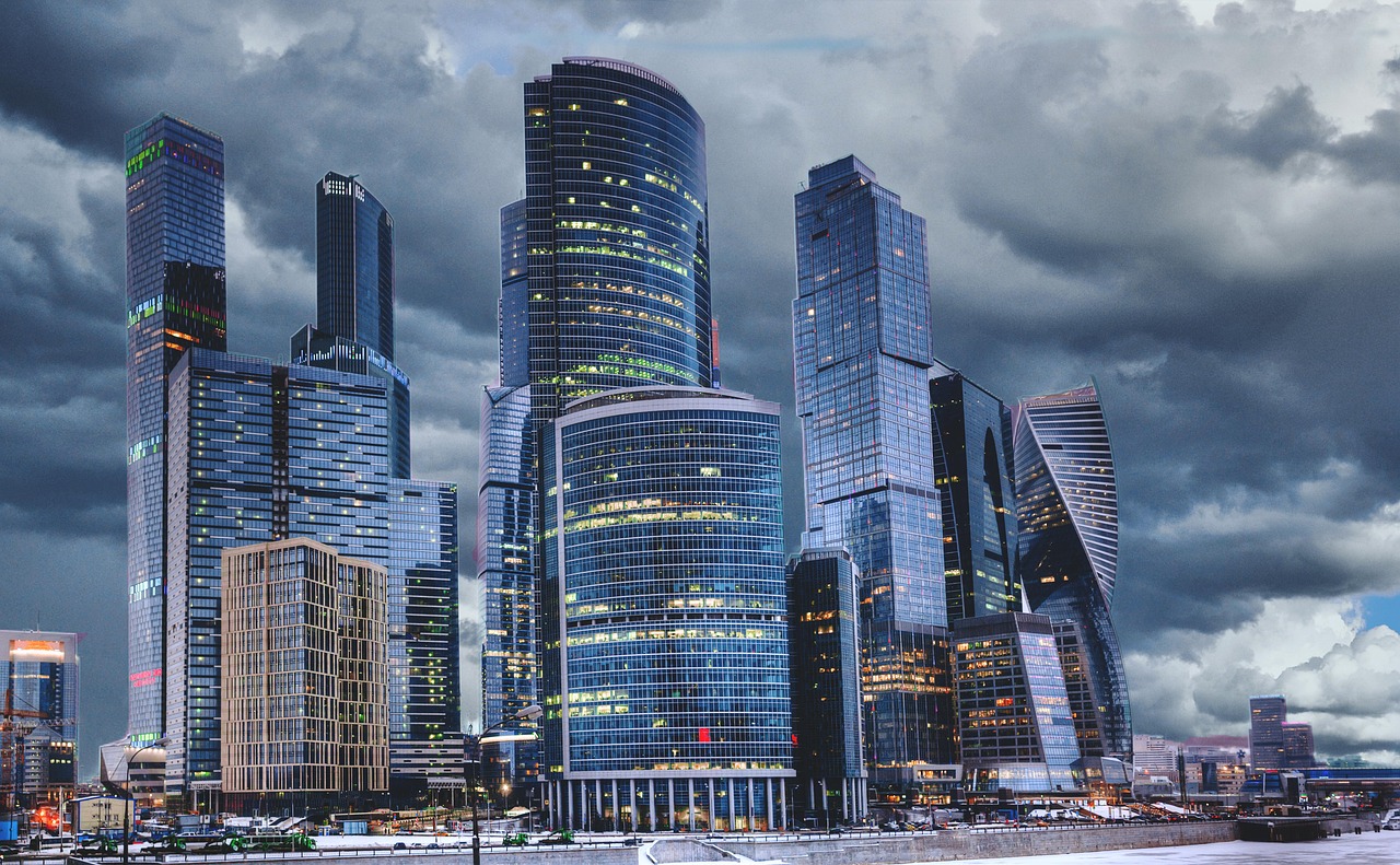 City, street, architecture — Exploring the Advantages of Fixed-Term Deposits for Risk-Averse Investors